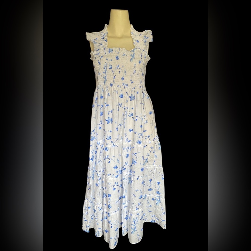 Hill House The Ellie Nap Dress in the Blue Botanical print Women’s size M